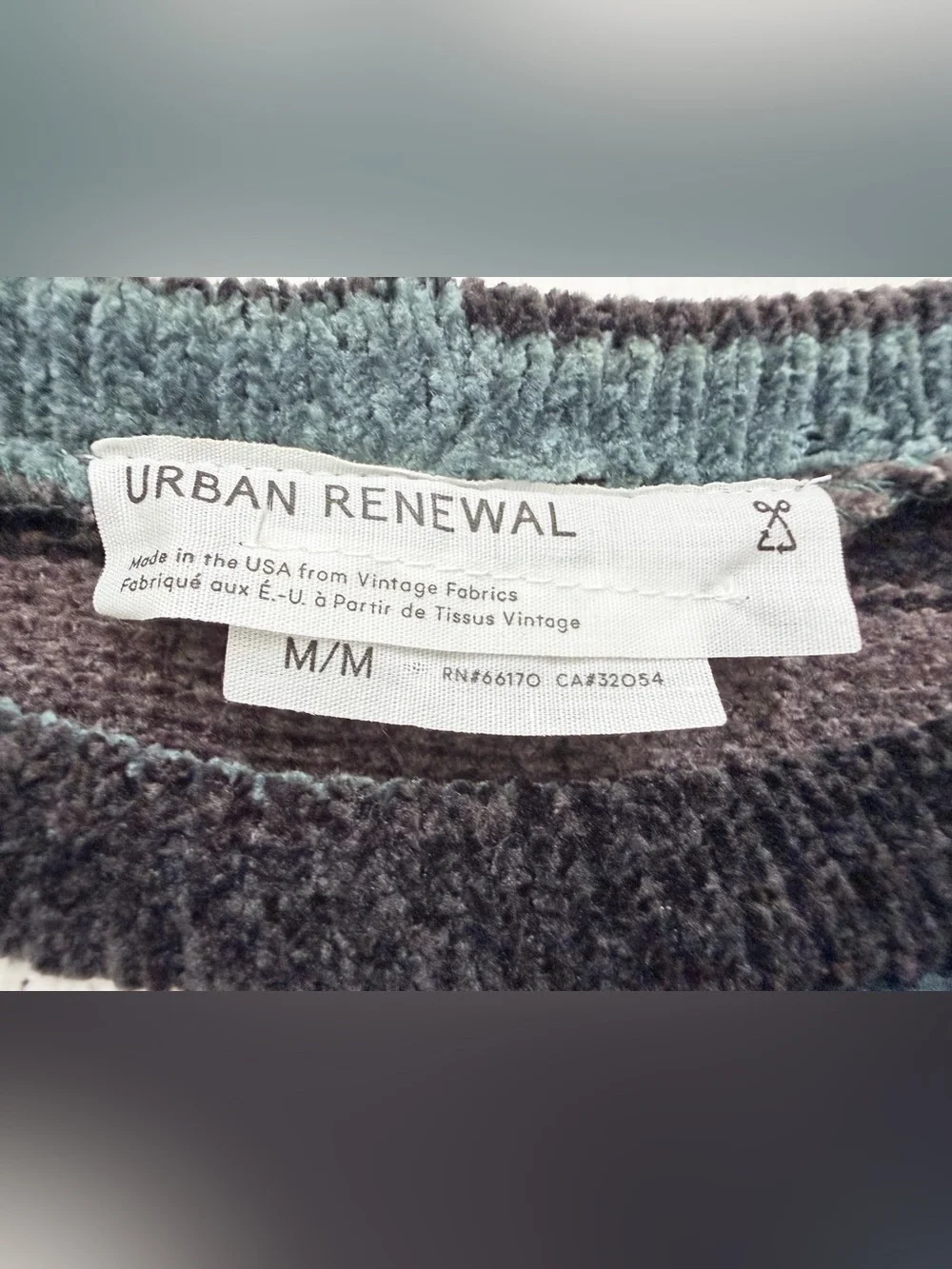 Urban Renewal Urban Outfitters Striped Chenille Bell Sleeve Sweater M